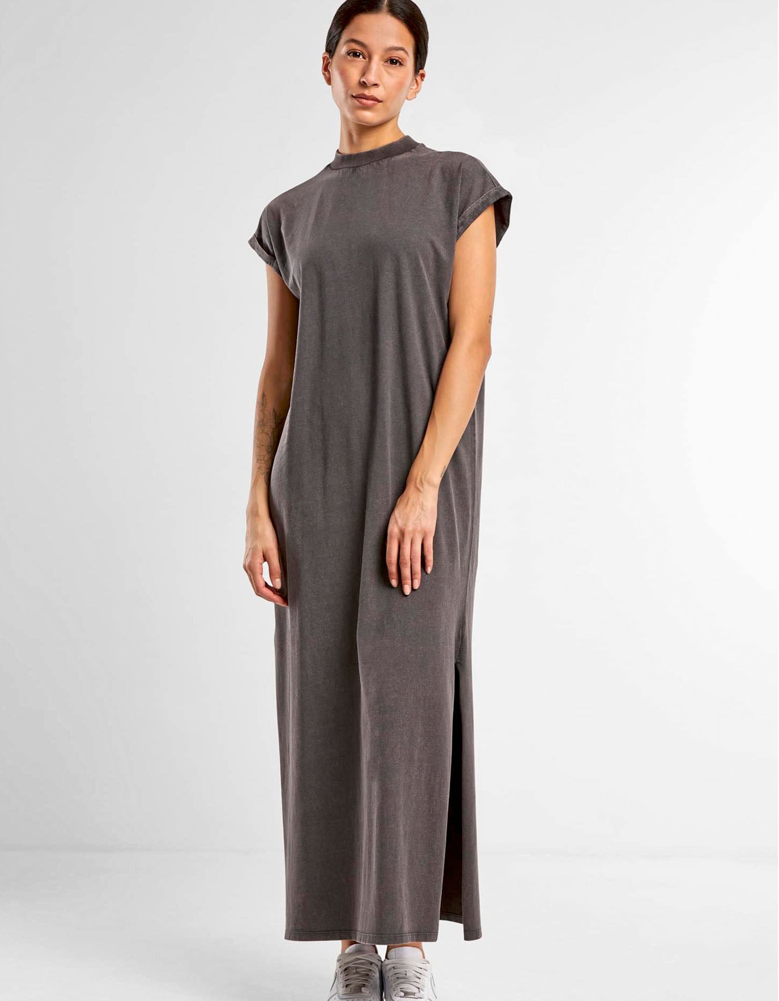 Ladies Vintage Long Dress