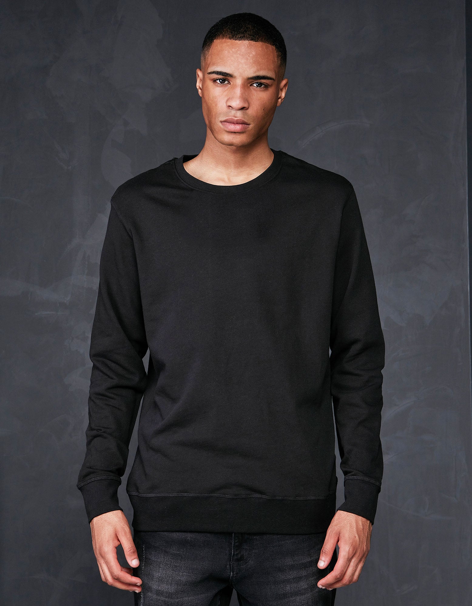 Basic Crewneck