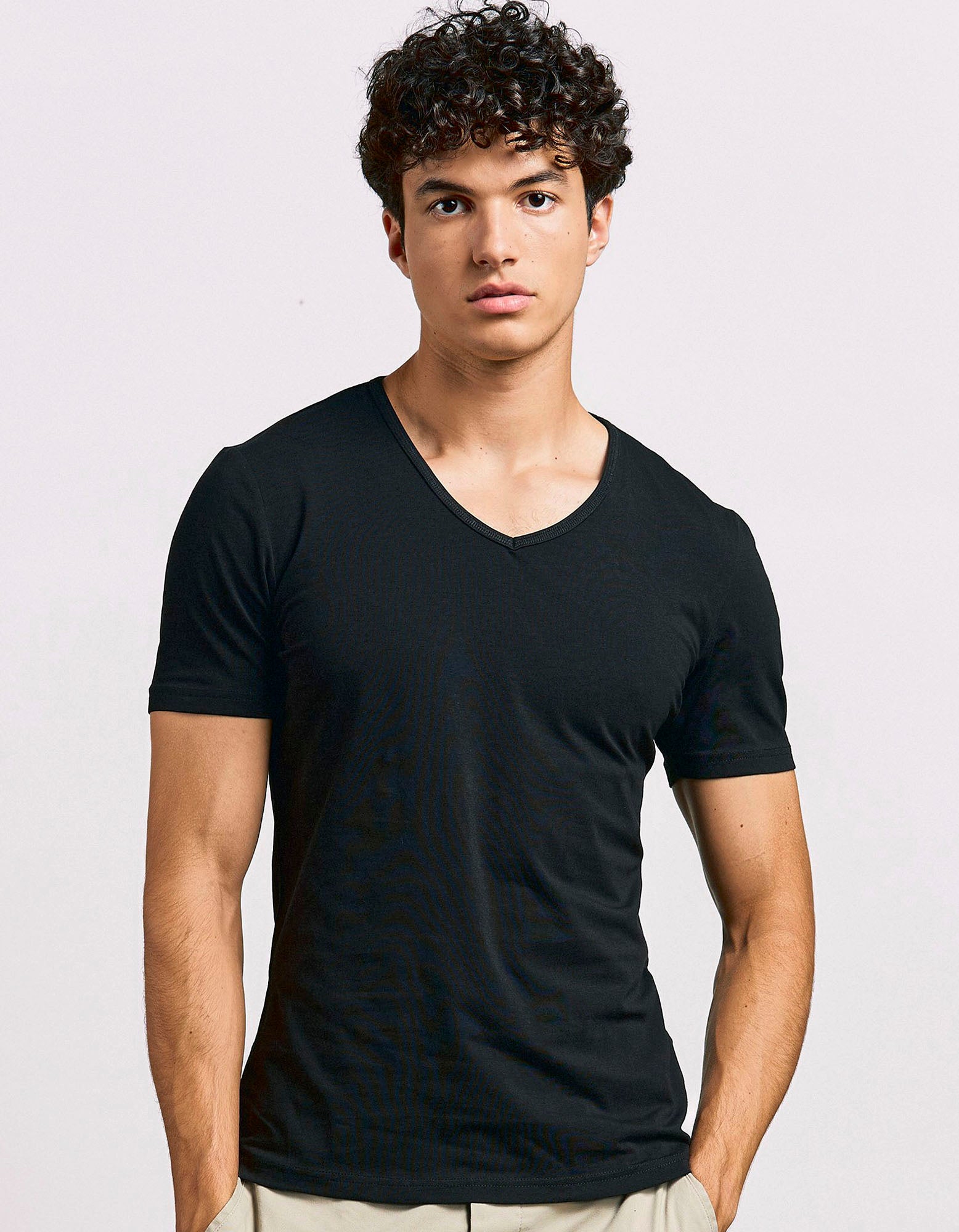 Men´s Slim Fit V-Neck-T