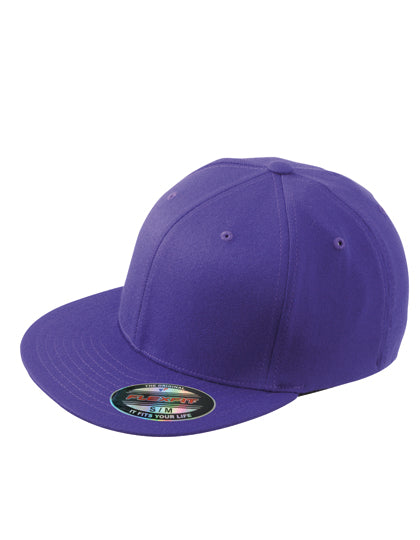 6 Panel Flexfit® Flat Peak Cap in Purple, Größe L/XL (58/59 cm)