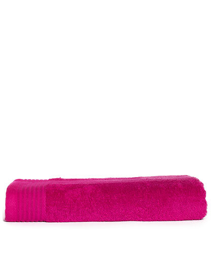 Classic Bath Towel in Magenta, Größe 70 x 140 cm