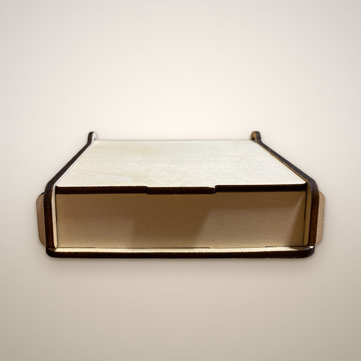 Kleine Holzbox mit Klappdeckel aus Lindenholz – Geschenkbox & Verpackung, ca. 10 × 8 × 3,5 cm, gravierbar
