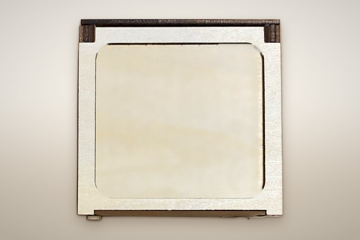Holzkiste mit Schublade aus Lindenholz – Truhen-Optik mit gewölbtem Leistendeckel, ca. 11 × 11 × 5 cm, gravierbar