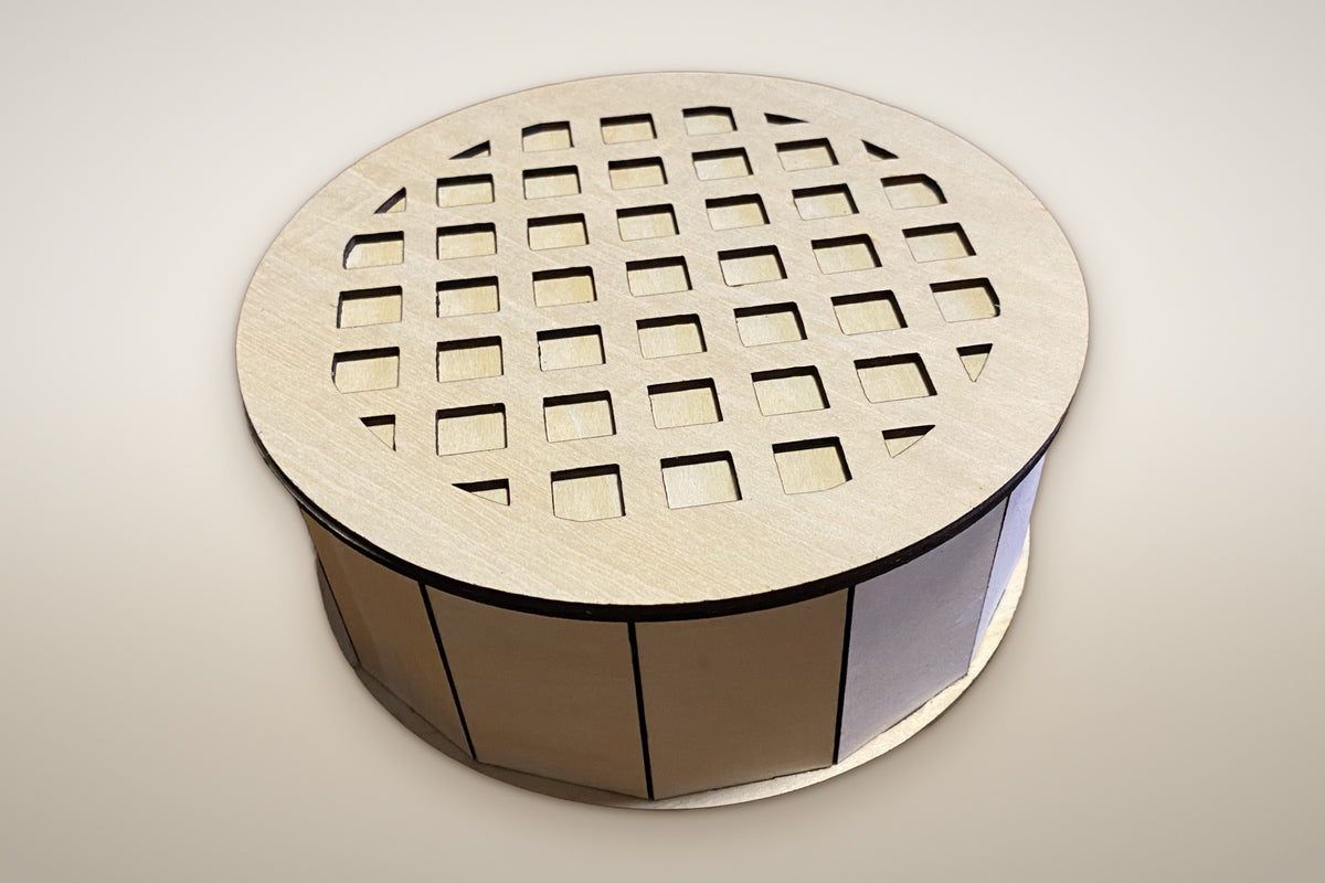 Runde Holzbox mit Deckel aus Lindenholz – Deckel mit Wunschmuster oder Gravur, Ø ca. 20 cm, Höhe ca. 7,6 cm